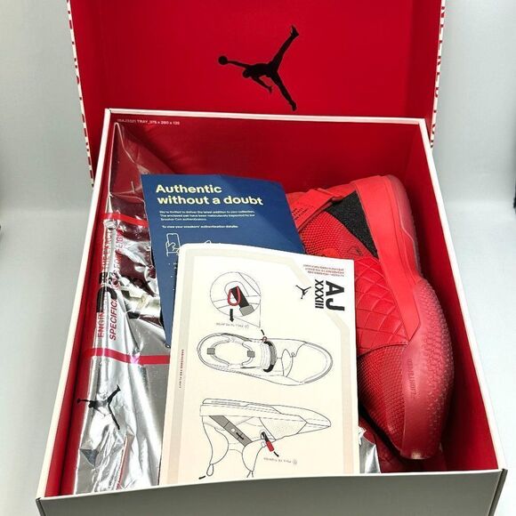 Air Jordan 33 'University Red' - Picture 12 of 14